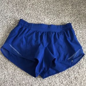 Lululemon Hotty Hot II Shorts 2.5”